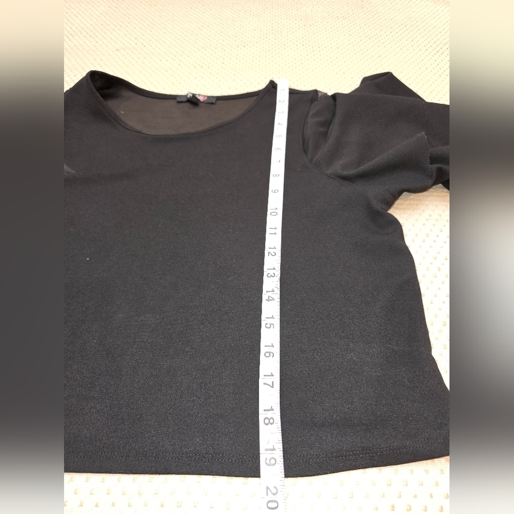 Impulsive Women's Black Blouse with Pleated Sleeves Size Medium - Picture 8 of 8